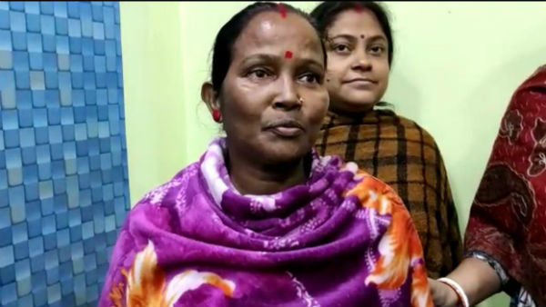 দিদিকে বলো-য় সাহায্য চেয়ে চিকিৎসা পেলেন কালিয়াগঞ্জের গৃহবধূ দিদিকে বলো-য় সাহায্য চেয়ে চিকিৎসা পেলেন কালিয়াগঞ্জের গৃহবধূ