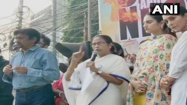 মিছিলের আগে ঠিক করে দিলেন স্লোগান