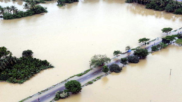 কর্নাটকে বন্যা, কমপক্ষে ৬১ জনের মৃত্যু