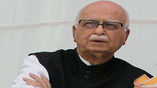 সমর্থন করেছিলে তৎকালীন উপ প্রধানমন্ত্রী লালকৃষ্ণ আডবাণী