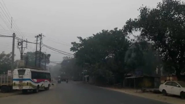 গোটা উত্তরবঙ্গে হাড় হিম করা শীত, ঠকঠকিয়ে কাঁপছে আমজনতা গোটা উত্তরবঙ্গে হাড় হিম করা শীত, ঠকঠকিয়ে কাঁপছে আমজনতা