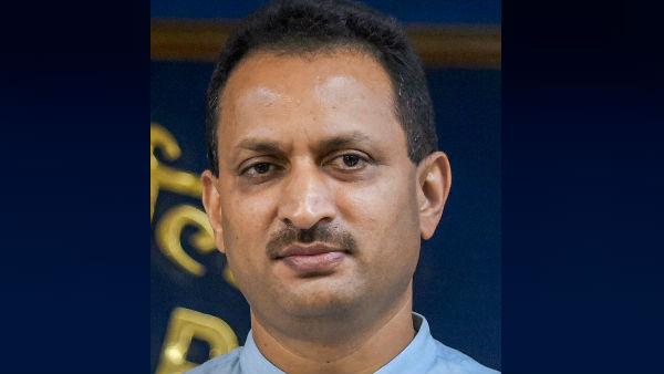 বিতর্কিত মন্তব্যে অভ্যস্ত অনন্তকুমার হেগড়ে