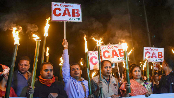 বহিরাগতদের অসমে 'ডাম্প' করা হচ্ছে!
