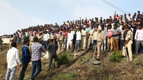 সামাজিক সুরক্ষা ও নিরাপত্তার দাবিতে বসিরহাটে স্মারকলিপি কলেজ ছাত্রীদের সামাজিক সুরক্ষা ও নিরাপত্তার দাবিতে বসিরহাটে স্মারকলিপি কলেজ ছাত্রীদের