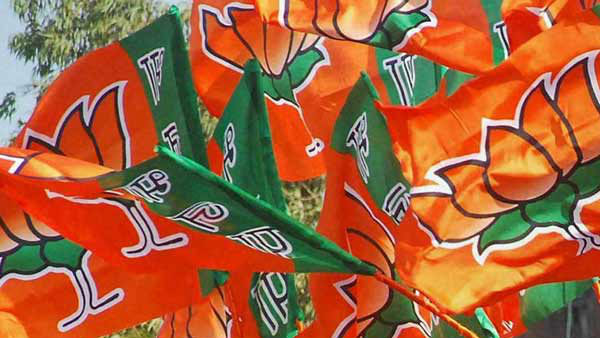 আত্মবিশ্বাসী বিজেপি