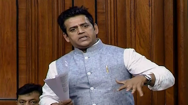 হিন্দুদের জন্য গর্বের মুহূর্ত, নাগরিকত্ত্ব বিল নিয়ে বিতর্কিত মন্তব্য রবি কিষাণের হিন্দুদের জন্য গর্বের মুহূর্ত, নাগরিকত্ত্ব বিল নিয়ে বিতর্কিত মন্তব্য রবি কিষাণের