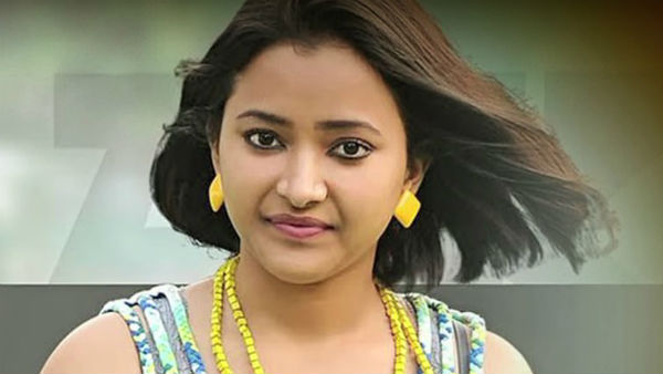 বিয়ের একবছর যেতে না যেতেই বিবাহবিচ্ছেদ শ্বেতা বসু প্রসাদের বিয়ের একবছর যেতে না যেতেই বিবাহবিচ্ছেদ শ্বেতা বসু প্রসাদের