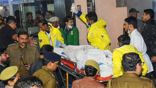 ফের শিরোনামে উন্নাও! ধর্ষণে অভিযুক্ত ছাড়া পাওয়ায় গায়ে আগুন অভিযোগকারিনীর ফের শিরোনামে উন্নাও! ধর্ষণে অভিযুক্ত ছাড়া পাওয়ায় গায়ে আগুন অভিযোগকারিনীর