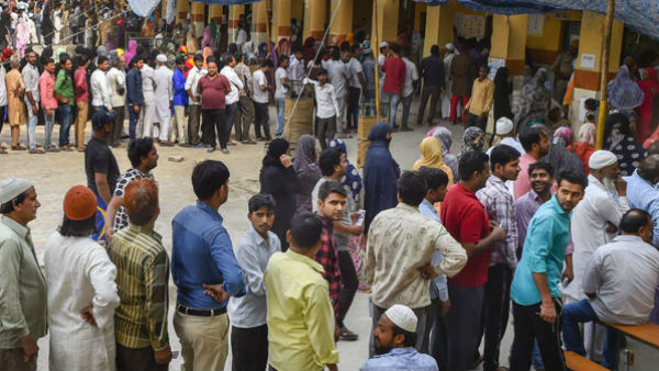 কলকাতা ও অন্য পুরসভায় আলাদ দিনে ভোট