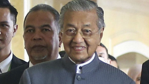 মালয়েশিয়া থেকে পাম তেল আমদানী বন্ধ ভারতের, এরপর যা ঘটল