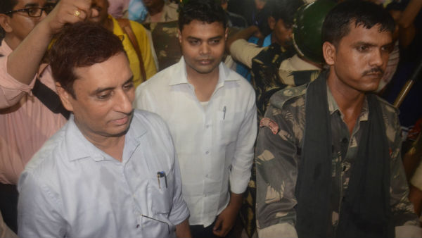 মুজাফ্ফরপুর হোম কাণ্ড: যৌন হেনস্থার ঘটনায় দোষী সাব্যস্ত বিধায়ক ব্রিজেশ সহ ১৮ জন মুজাফ্ফরপুর হোম কাণ্ড: যৌন হেনস্থার ঘটনায় দোষী সাব্যস্ত বিধায়ক ব্রিজেশ সহ ১৮ জন