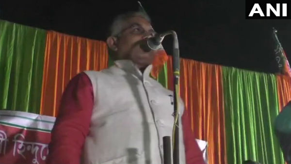 মতাদর্শে উল্টো, মিল মনে