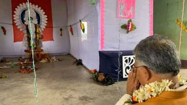 সরস্বতী পুজোর দিন রাজ্যের শিক্ষাব্যবস্থা নিয়ে মুখ্যমন্ত্রী মমতাকে বিঁধলেন দিলীপ ঘোষ সরস্বতী পুজোর দিন রাজ্যের শিক্ষাব্যবস্থা নিয়ে মুখ্যমন্ত্রী মমতাকে বিঁধলেন দিলীপ ঘোষ