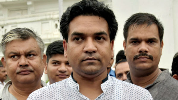 দিল্লির নির্বাচনকে ভারত-পাক যুদ্ধের তকমা দেওয়ায় কপিল মিশ্রকে শো-কজ নোটিশ ইসির দিল্লির নির্বাচনকে ভারত-পাক যুদ্ধের তকমা দেওয়ায় কপিল মিশ্রকে শো-কজ নোটিশ ইসির