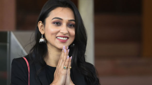 কী ছিল সেই তেলের বিজ্ঞাপনে?