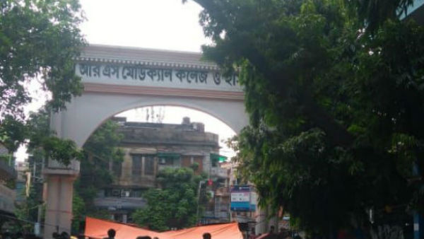 আশঙ্কাজনক অবস্থায় ভর্তি এনআরএস মেডিকেল কলেজ ও হাসপাতালে