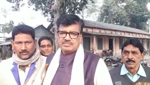 দুর্ঘটনার কবলে পড়ল উত্তরবঙ্গ উন্নয়নমন্ত্রী রবীন্দ্রনাথ ঘোষ দুর্ঘটনার কবলে পড়ল উত্তরবঙ্গ উন্নয়নমন্ত্রী রবীন্দ্রনাথ ঘোষ