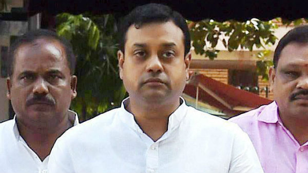 ফারুক আবদুল্লা রাষ্ট্রদ্রোহী