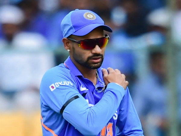 বেঙ্গালুরু ওডিআইয়ে ফের চোটের কবলে ধাওয়ান,নিয়ে যাওয়া হল হাসপাতালে বেঙ্গালুরু ওডিআইয়ে ফের চোটের কবলে ধাওয়ান,নিয়ে যাওয়া হল হাসপাতালে