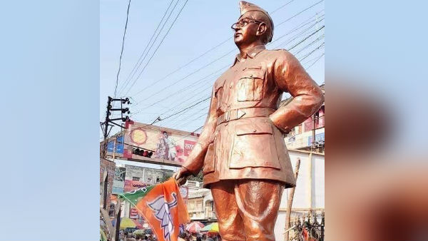 নেতাজি স্ট্যাচুর ছবি নিয়ে বিতর্ক