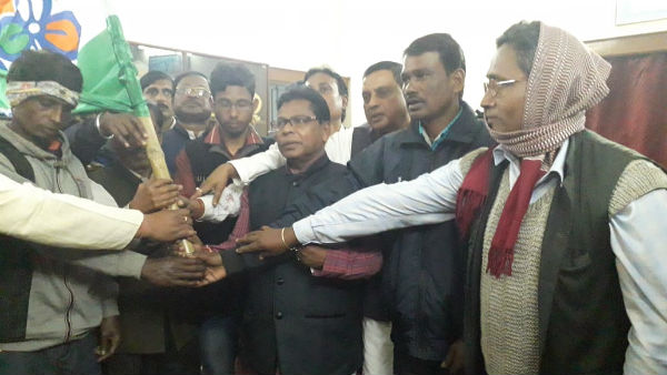 যারা বিজেপি ছেড়ে তৃণমূলে