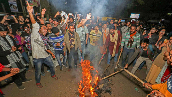 ১৫ জানুয়ারি বিশ্বভারতীতে হামলা