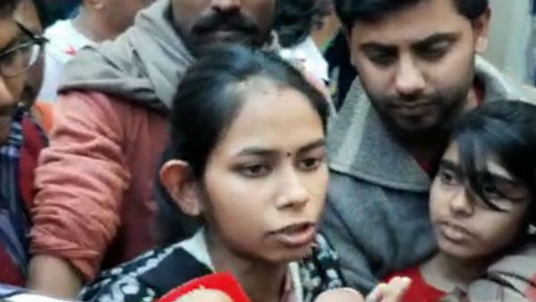 দেশ ভাগের চক্রান্ত চলছে, কলকাতার রাজপথে প্রতিবাদে ঐশী দেশ ভাগের চক্রান্ত চলছে, কলকাতার রাজপথে প্রতিবাদে ঐশী