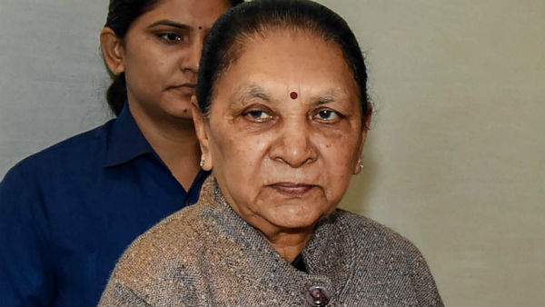 ভাষণ সম্পূর্ণ করতে পারলেন না রাজ্যপাল