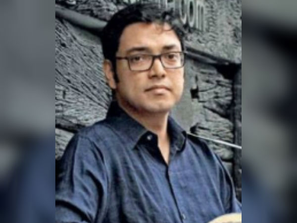 CAA, NRC নিয়ে উত্তাল দেশ, নতুন পরিচয় প্রকাশ্যে আনলেন অনুপম CAA, NRC নিয়ে উত্তাল দেশ, নতুন পরিচয় প্রকাশ্যে আনলেন অনুপম