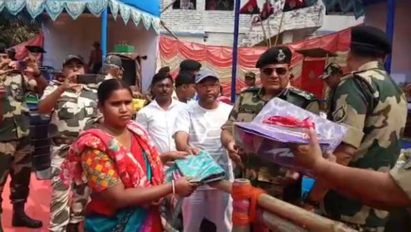 সীমান্তে ডেঙ্গু প্রতিরোধে অভিনব উদ্যোগ বিএসএফের সীমান্তে ডেঙ্গু প্রতিরোধে অভিনব উদ্যোগ বিএসএফের
