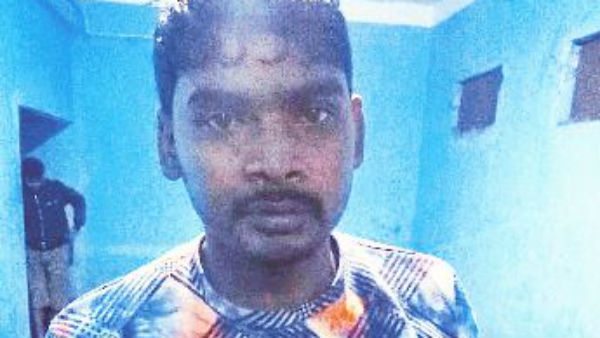 বসিরহাটে ভারত-বাংলাদেশ সীমান্ত থেকে পুলিশের জালে দুষ্কৃতী বসিরহাটে ভারত-বাংলাদেশ সীমান্ত থেকে পুলিশের জালে দুষ্কৃতী