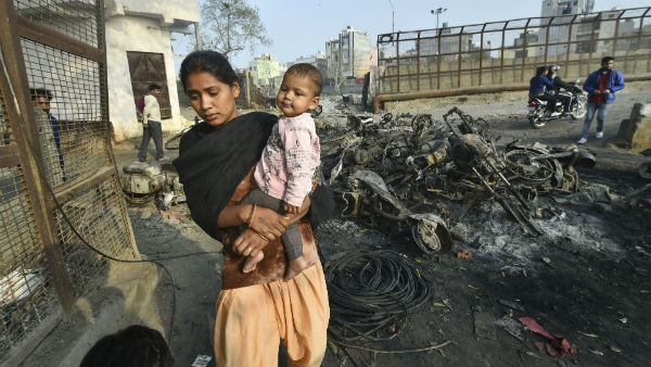 দিল্লিতে প্রাণ হারিয়েছেন ৪২, জখম ৩০০