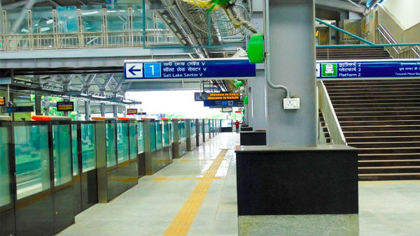 অত্যাধুনিক স্ক্রিন ডোর ব্যবস্থা থাকছে সল্টলেক মেট্রোতে, জানুন সময়সূচি অত্যাধুনিক স্ক্রিন ডোর ব্যবস্থা থাকছে সল্টলেক মেট্রোতে, জানুন সময়সূচি