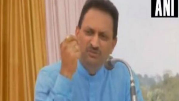 গান্ধীজির নেতৃত্বাধীন স্বাধীনতা সংগ্রাম একটি নাটক