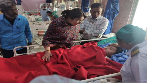 রাজ্যের 'সুপারস্পেশালিটি' দাবি নিয়ে প্রশ্ন লকেটের