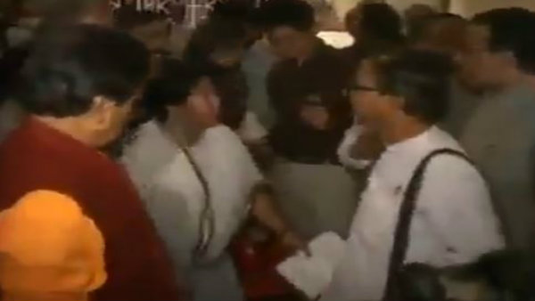 বিধানসভায় ঢুকতে দেওয়া হয়নি, অভিযোগ করেছিলেন মমতা