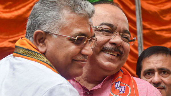 দল ছাড়বেন না শোভন, দাবি বিজেপির
