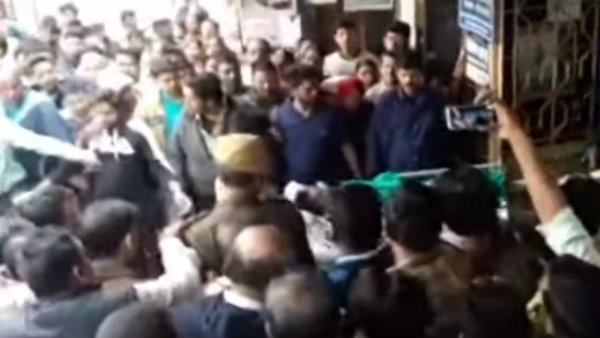 ফেরেনি ঋষভ, চিকিৎসায় সাড়া দিয়ে বিপদমুক্ত পোলবা পুলকার দুর্ঘটনায় জখম দিব্যাংশু ফেরেনি ঋষভ, চিকিৎসায় সাড়া দিয়ে বিপদমুক্ত পোলবা পুলকার দুর্ঘটনায় জখম দিব্যাংশু