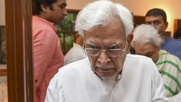 'গান্ধীজিই আহ্লাদ দিয়েছেন জিন্নাহকে'