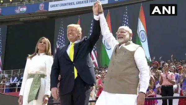'ট্রাম্প কি মহাত্মা গান্ধীকে চেনেন?'