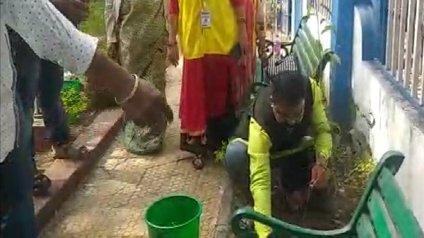 জলপাইগুড়িতে পুলওয়ামা শহিদদের অন্যভাবে স্মরণ বাসিন্দাদের জলপাইগুড়িতে পুলওয়ামা শহিদদের অন্যভাবে স্মরণ বাসিন্দাদের