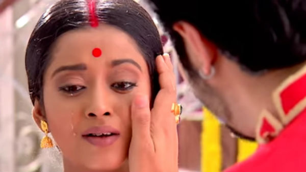 ত্রিনয়নী বনাম দিব্যদৃষ্টি