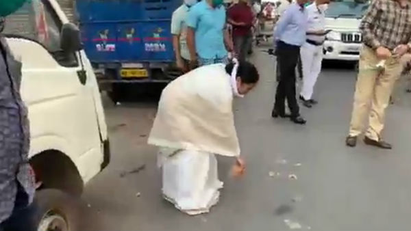 বাজার পরিদর্শনে বেরিয়ে পড়েন মুখ্যমন্ত্রী