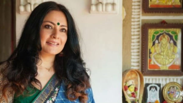 বাড়ি থেকে পার্টির কাজ বা আপনার ব্যক্তিগত পেশার কাজ সামলাতে অসুবিধে হচ্ছে না ?