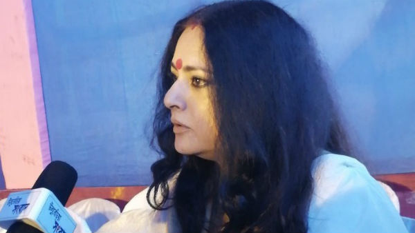 আপনারা ওই আমলার কোন শাস্তি দাবি করছেন?