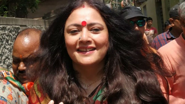'শিক্ষক শিক্ষিকাদের বিপদে ফেলছেন'..