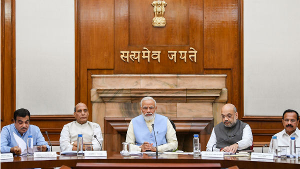 কাশ্মীর পরিস্থিতি ও প্রধানমন্ত্রী