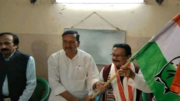 কংগ্রেসে ফিরেছেন প্রাক্তন চেয়ারম্যান