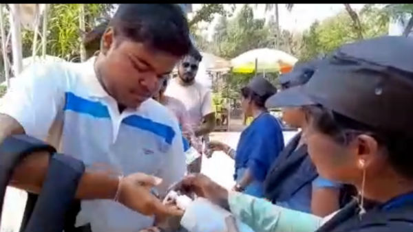 করোনা সংক্রমণ রুখতে নিকো পার্কে জীবাণুনাশক স্প্রে করোনা সংক্রমণ রুখতে নিকো পার্কে জীবাণুনাশক স্প্রে