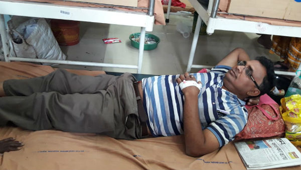করোনা আতঙ্কে গোমূত্র পান করে অসুস্থ! চাঞ্চল্য ঝাড়গ্রামে করোনা আতঙ্কে গোমূত্র পান করে অসুস্থ! চাঞ্চল্য ঝাড়গ্রামে
